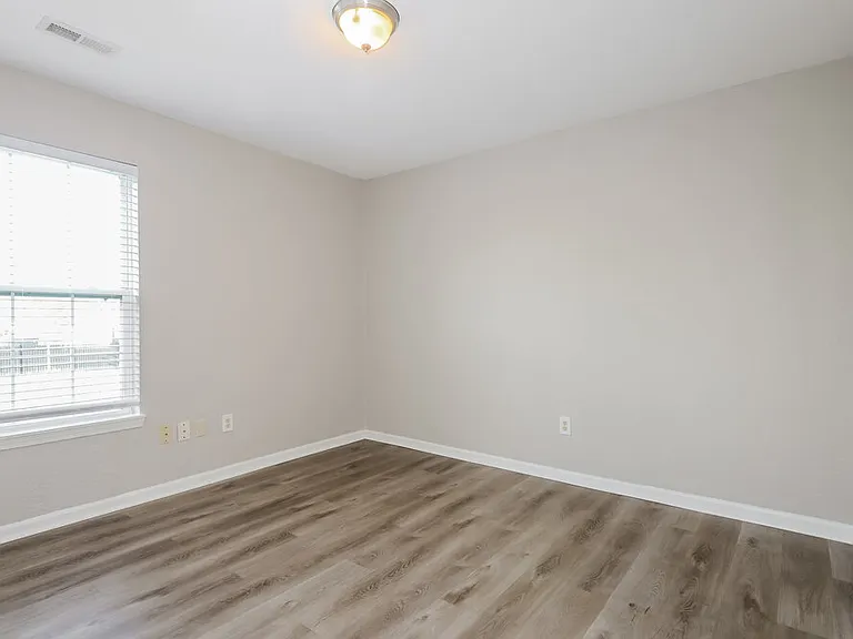 1580 Cold Spring Dr — Photo 13