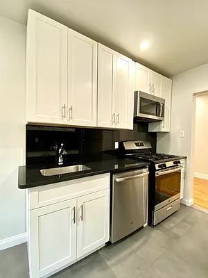 Rented by Corcoran | media 14