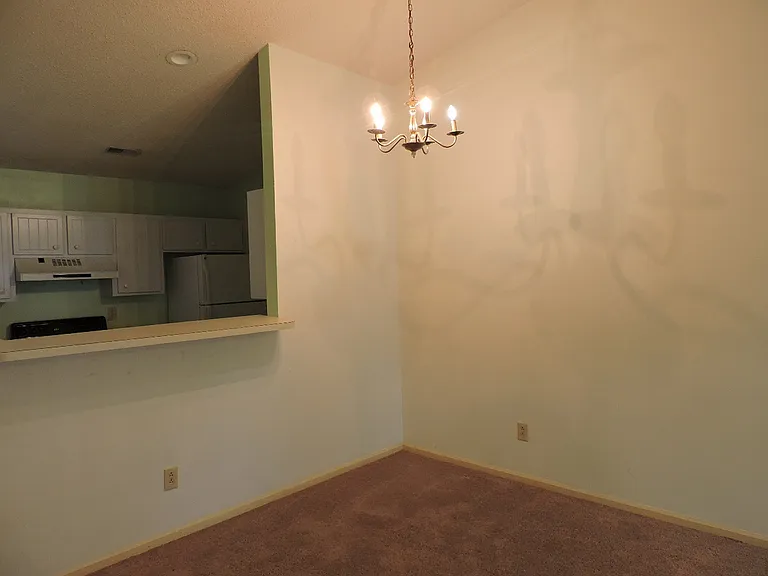 118 Village Ct — Photo 4