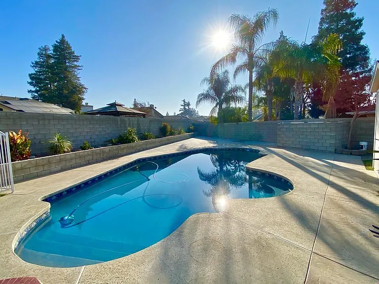 7100 Calene Ct — Photo 24