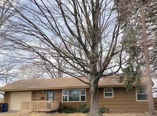 1317 Independence Ave N, Golden Valley, MN 55427