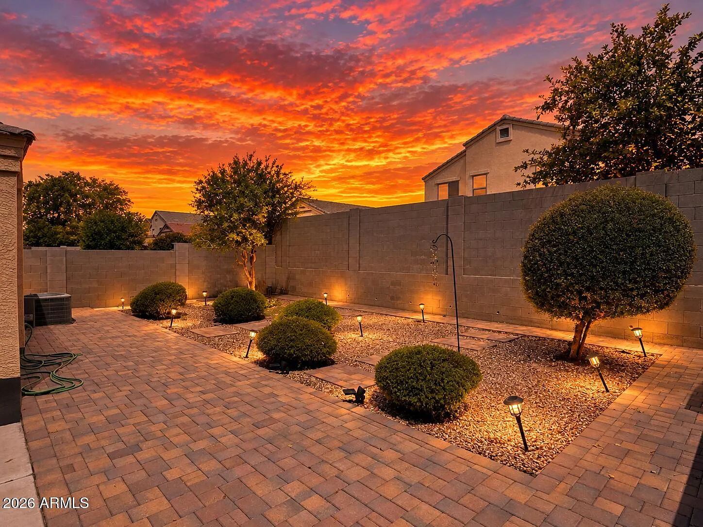 3 bed, 2.0 bath, 1741 sqft, $2,500 — Photo 2