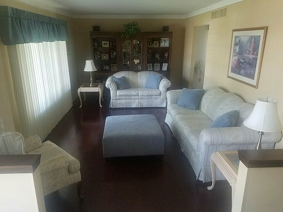 2nd image of 17921 Brentwood Dr