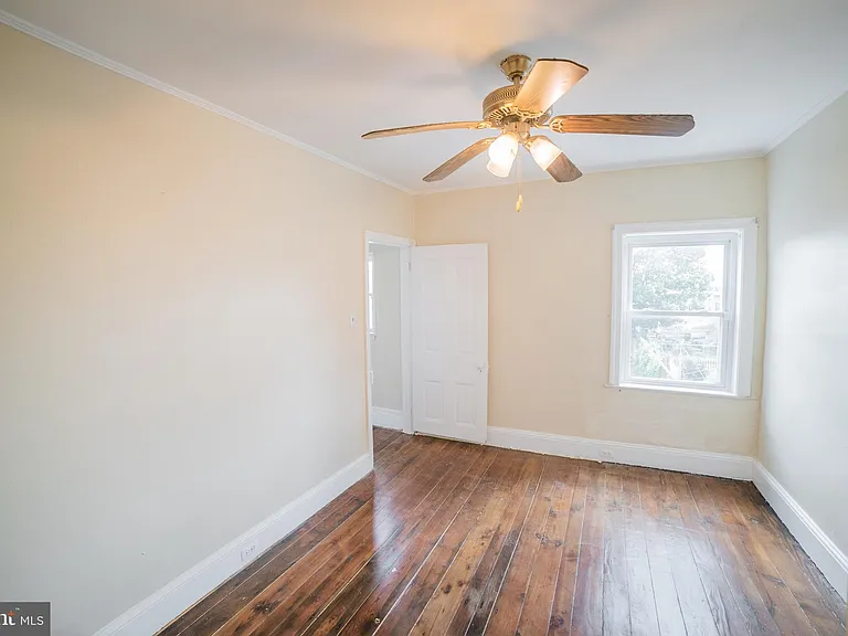 2427 E Allegheny Ave #2 — Photo 18