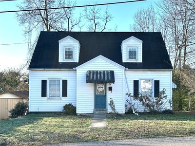 901 Campus Dr, Belpre, OH, 45714