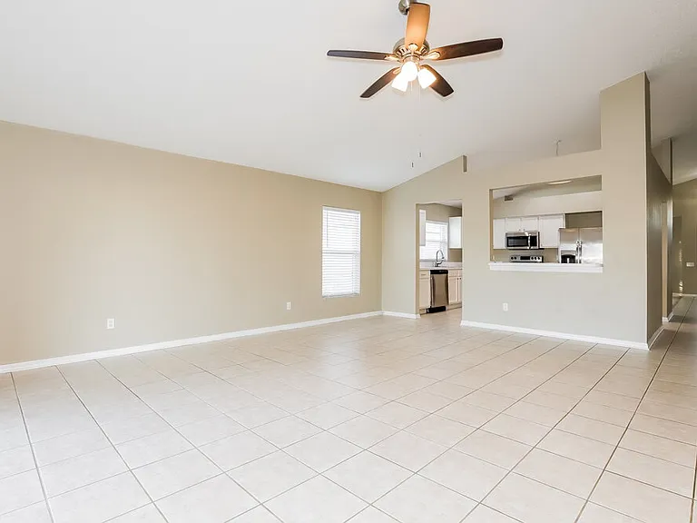 10461 Hallmark Blvd — Photo 4