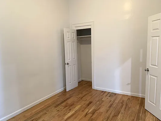 Rented by Capri Jet Realty Corp | media 7