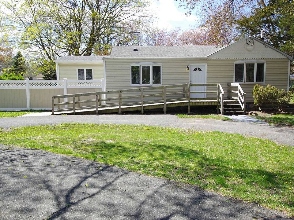 1st image of 46 N Evergreen Dr