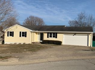 3636 Pleasantview Ct, Decatur, IL 62526