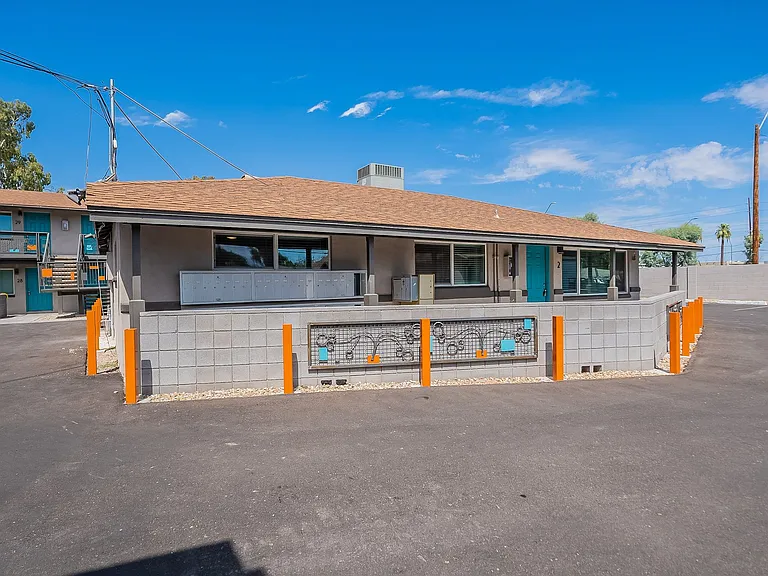 Highland Villa — Photo 25