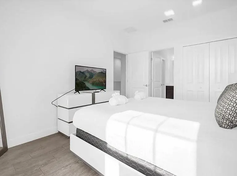 450 Captiva Dr — Photo 26