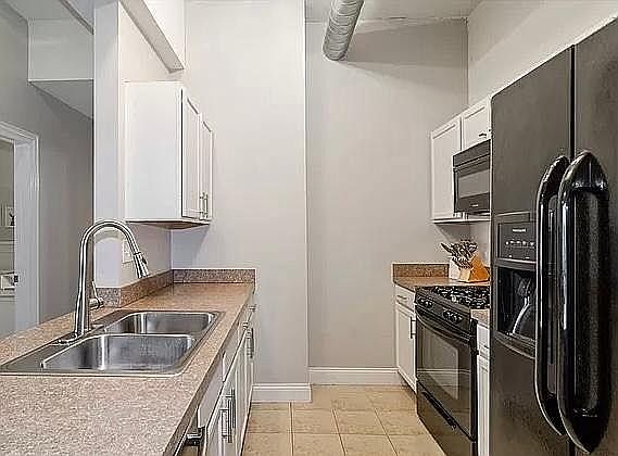 5th image of 4814 N Clark St #411S