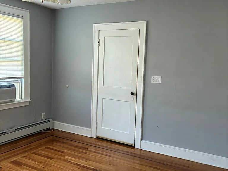 257 Sheffield Ave — Photo 10