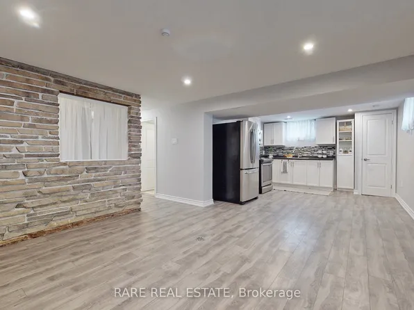 508 Upper Gage Ave, Hamilton, ON L8V 4J5