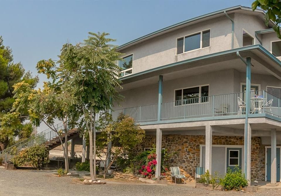 1st image of 10947 Eaton Rd