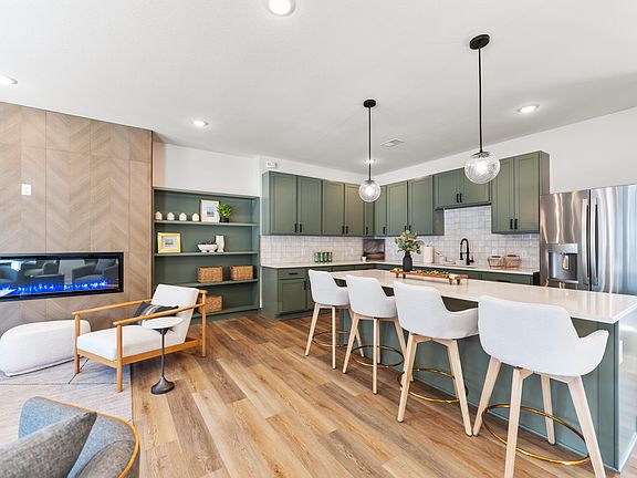 2nd image of 501 Dawn St #527