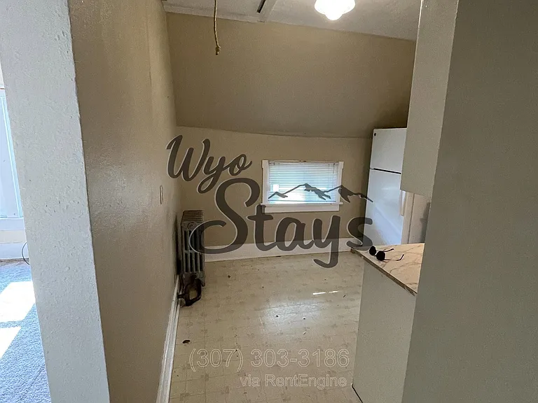 625 Lewis St #B — Photo 11