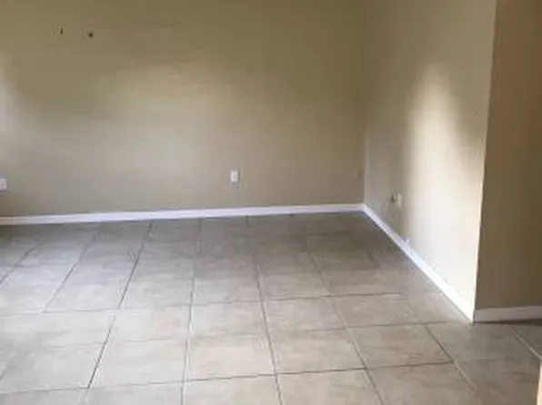 3325 Normandy Dr, Pt Charlotte, FL 33952