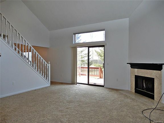 5th image of 5228 Country Wood Ln
