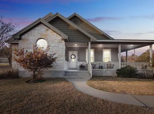 121 Klbj Rd, Smithville, TX 78957