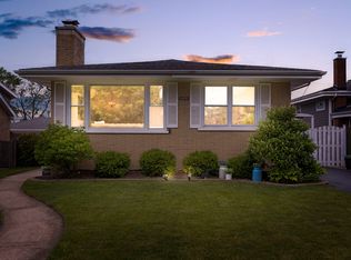 10830 S Tripp Ave, Oak Lawn, IL