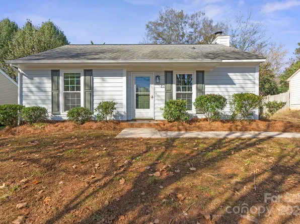 3321 Braewick Pl, Charlotte, NC 28227