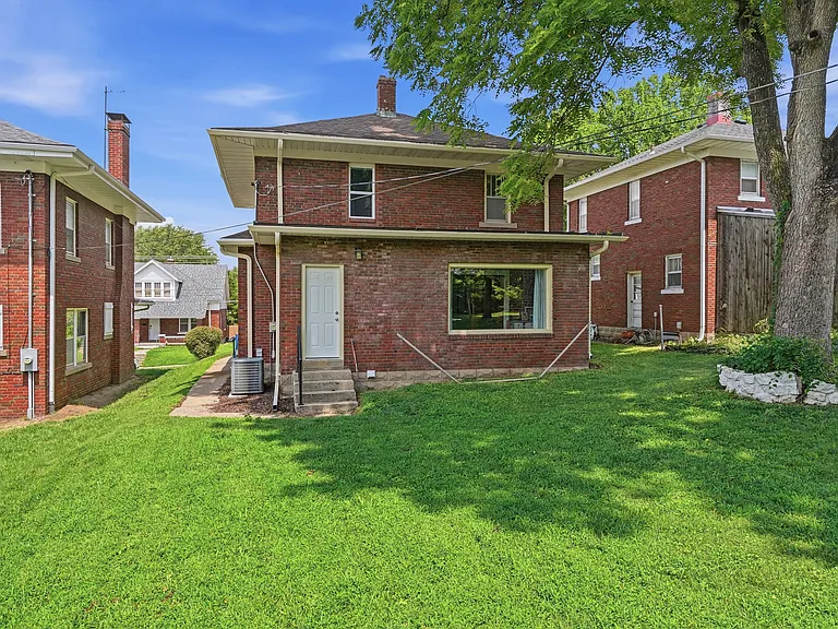 404 Spruce St — Photo 18