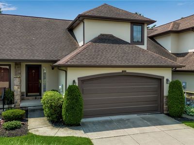 20 Pinegrove Ct, Hamburg, NY, 14075