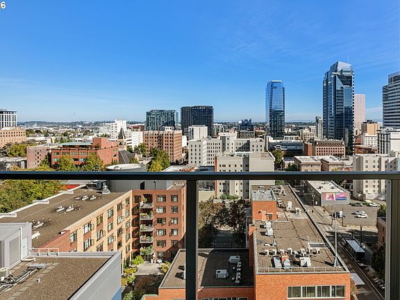 4th image of 1221 SW 10th Ave #1201