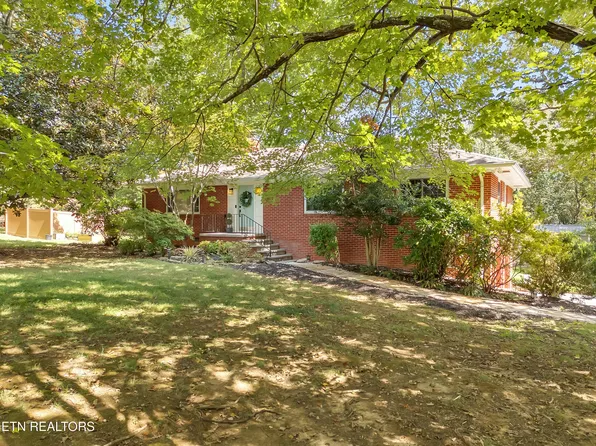 404 Broady Ln, Maryville, TN 37803