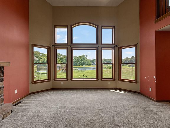 4th image of 21118 Terrace Trl