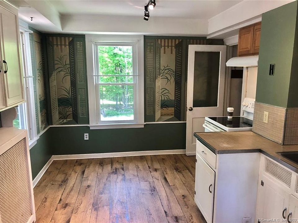 4 Boulevard, Newington, CT 06111 MLS 170567569 Zillow