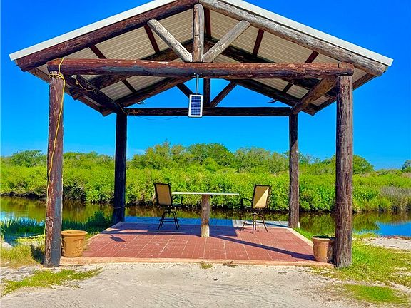 3rd image of 174 Riley Ln