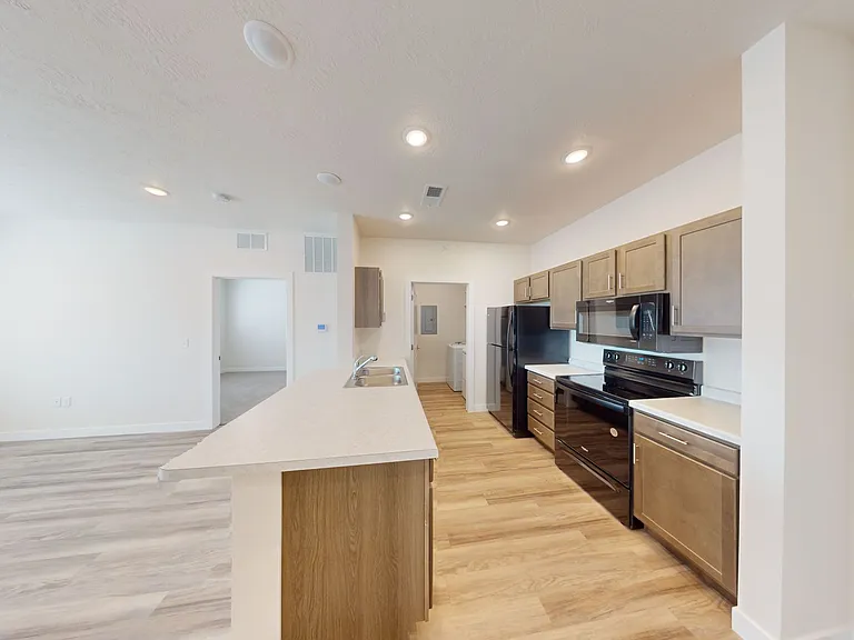 1720 Morningside Ave — Photo 24