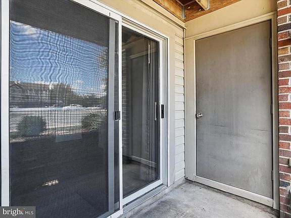 2nd image of 811 Stratford Way #D