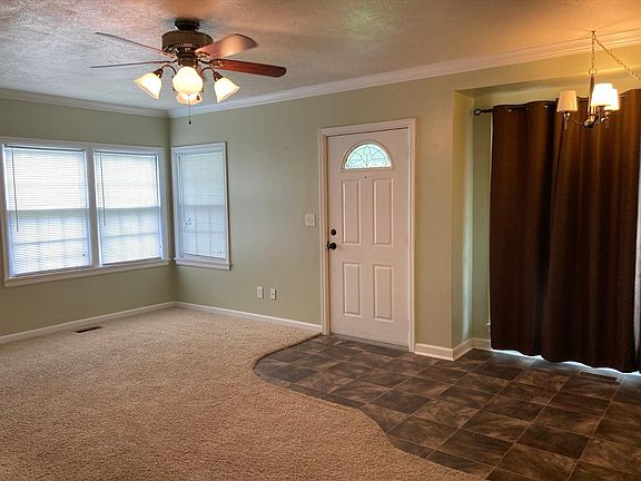 3rd image of 2432 Cheyenne Dr