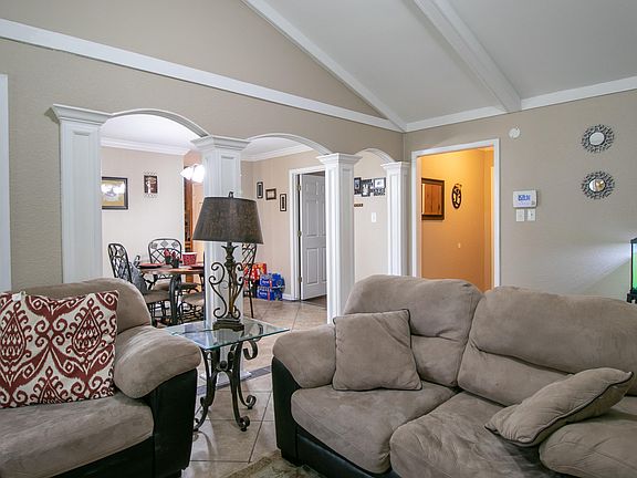 2nd image of 8620 Bayou Castelle Dr