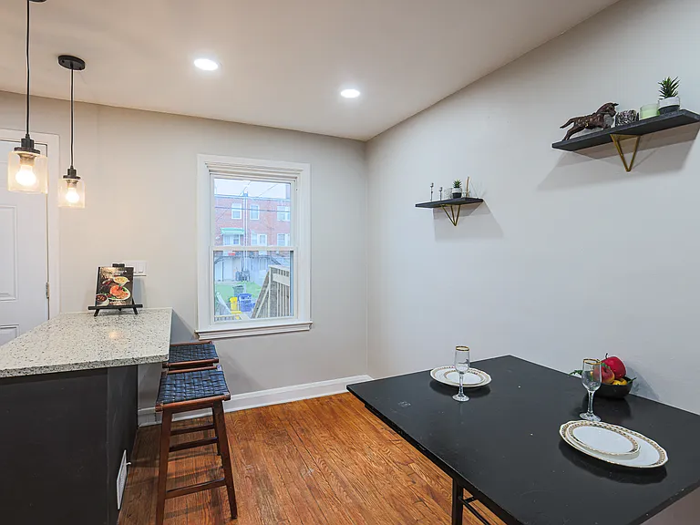 3635 Lyndale Ave — Photo 9