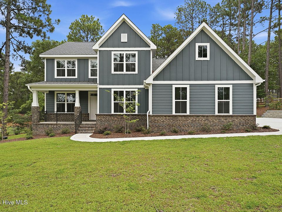 1st image of 112 Callis Circle