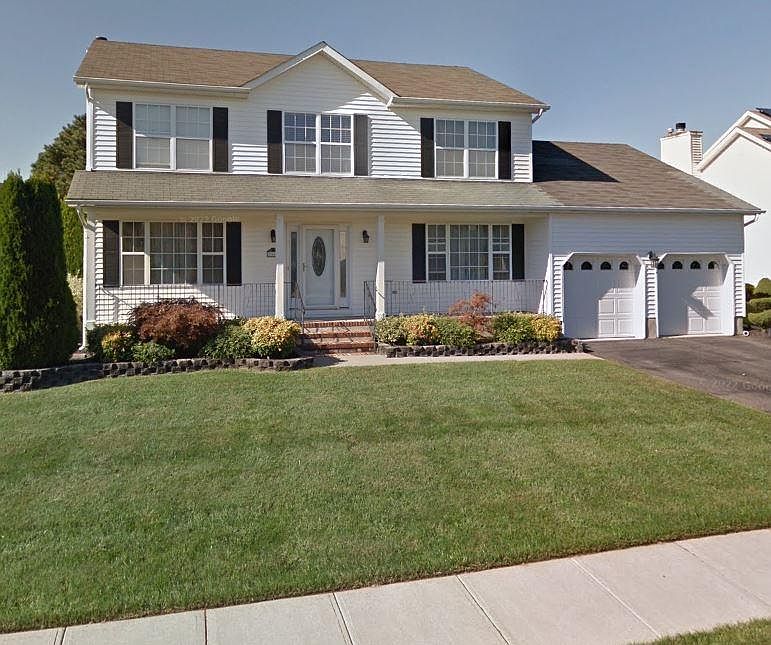 1st image of 16 William Dr