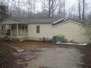 3 Maple Trl, Sharpsburg, GA 30277
