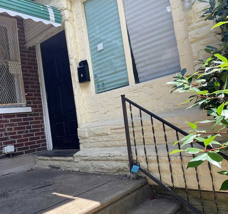 1st image of 5454 Warrington Ave