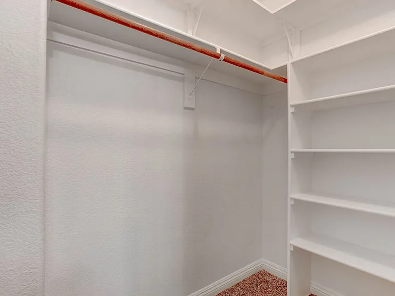 809 Royal Birch Ln — Photo 50