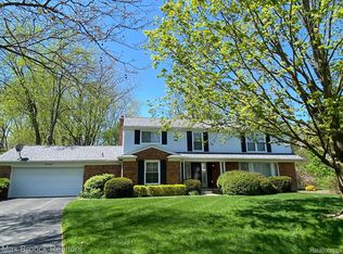 2532 Wickfield Ct, West Bloomfield, MI 48323