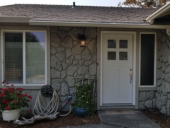 2nd image of 1200 SE 131st Ave