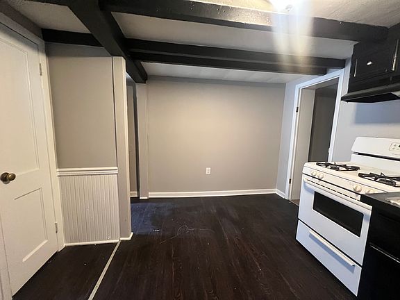 5th image of 32 N East St #1