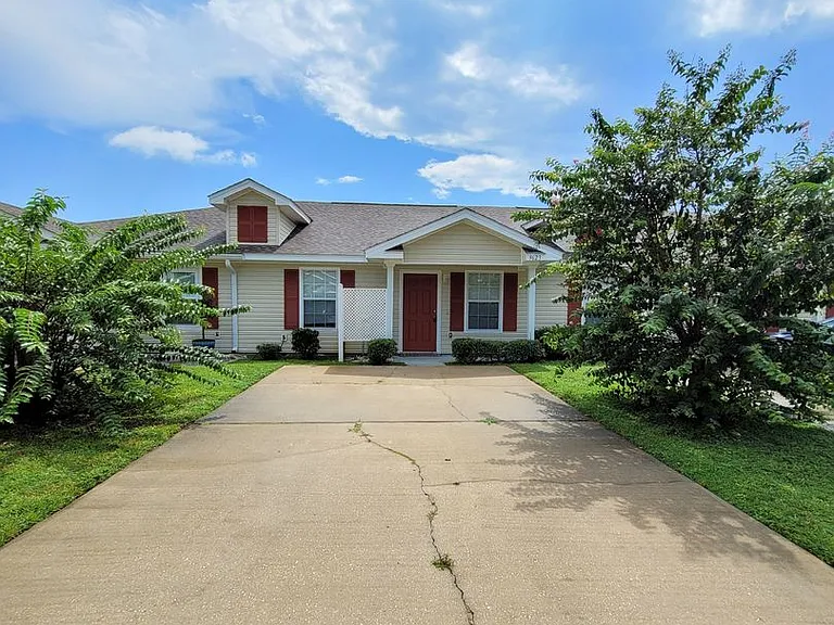 9623 Cobblebrook Dr — Photo 3