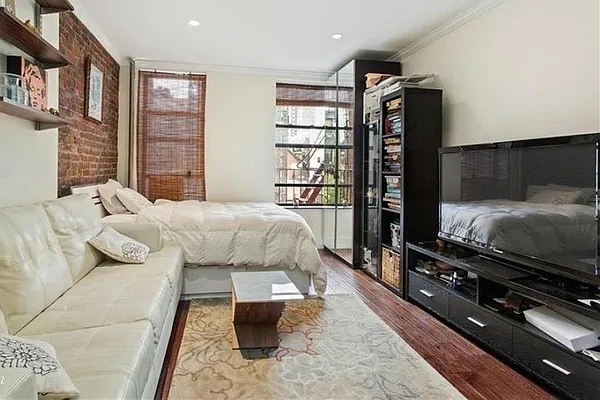 Rented by Christie's International Real Estate Group, LLC | media 8