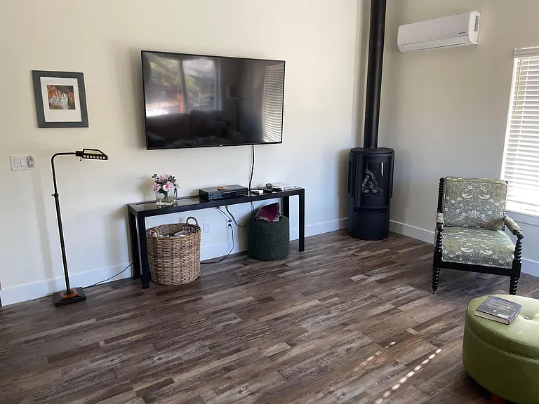 819 D St #2 — Photo 10