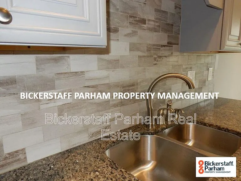 7455 McKee Rd — Photo 3
